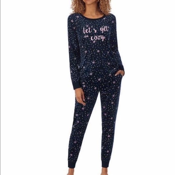 Jane and Bleecker - Silky Stretch Fleece Pajama Set - Picture 3 of 6